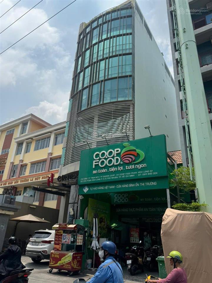 Mặt tiền nguyễn văn trỗi. 5 tầng 6.2 x21m. cực phẩm 36 tỷ. hdt 77 triệu. độc nhất thị trường