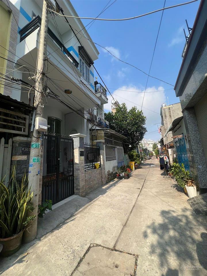 Bán gấp nhà 2 tầng  hxh sát tttm giga mall pvđ  ngang 4.5m  p. hiệp bình chánh  nhỉnh 5 tỷ (tl)