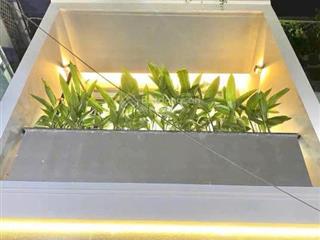 Nhà nguyễn tiểu la, phường 8, quận 10. diện tích 4.8m x 10m. kết cấu 2 tầng, giá 7 tỷ