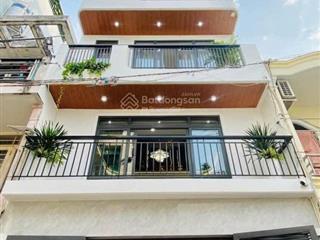 Nhà đường 3/2, phường 10, quận 10. diện tích 3.8m x 18m. kết cấu 5 tầng, giá 10 tỷ 5