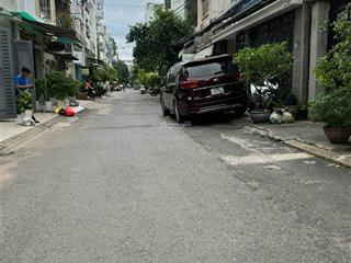 Hẻm xe hơi nguyễn tri phương, phường 8, quận 10. diện tích 5.5m x 13.5m. kết cấu 2 tầng. giá 17 tỷ