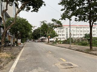 Đất đấu giá phục diẽn khu 2,25 ha dt 100m mặt tiền 5,7 m