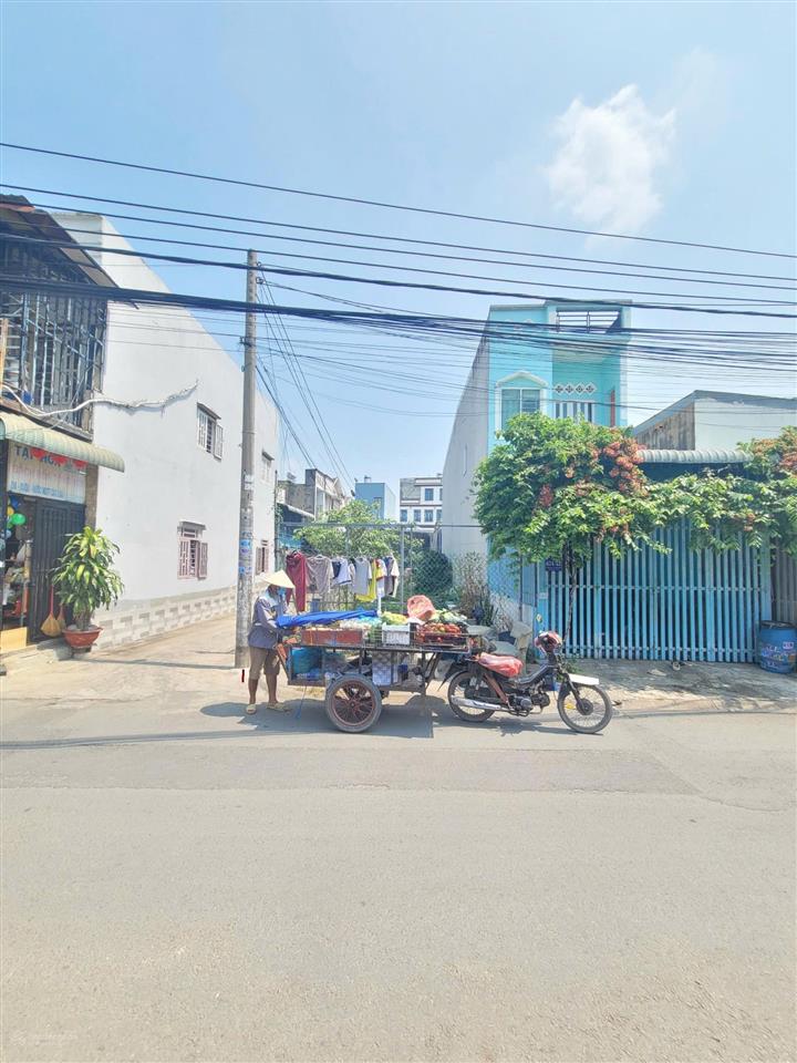 Bán lô góc (rẻ) 4.9x48m, hẻm đt 743b p. tân đông hiệp gần ngã 3 ông xã
