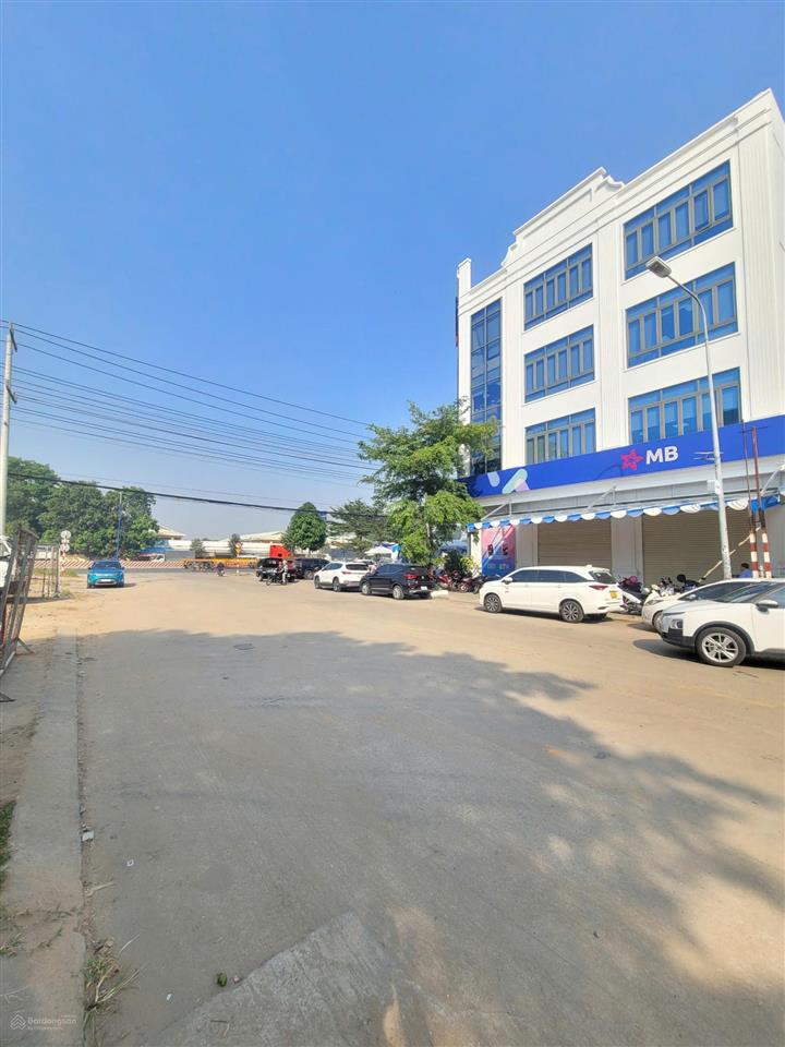 Bán kho xưởng 15x36m, đường d3 kdc sóng thần b p. dĩ an gần vincom 550, thu 50tr/th