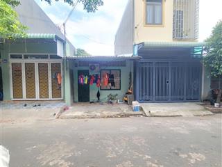 Bán nhà cấp 4 (4x19.5m), đường số 1 kdc tân đông hiệp, đang thuê 8tr/th