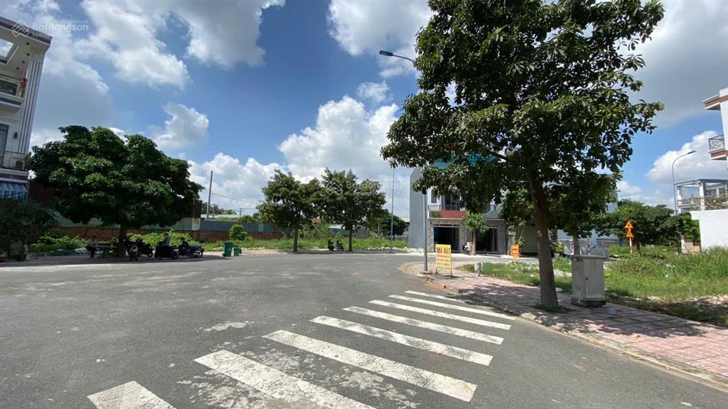 Bán đất 4x16m, đường n1 kdc lê phong bình chuẩn 1 p. bình chuẩn