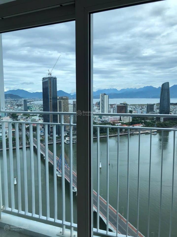 Bán nhanh căn hộ azura 2 view sông hàn, giá 8tỷ6 chỉ còn một căn duy nhất