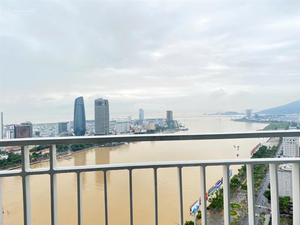 Bán nhanh căn hộ azura 2 view sông hàn, giá 8tỷ6 chỉ còn một căn duy nhất