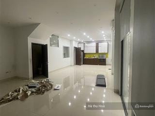 Cho thuê căn bt dương nội, gần công viên thiên văn học, hồ điều hòa,giá 16 triệu  0977 180 ***