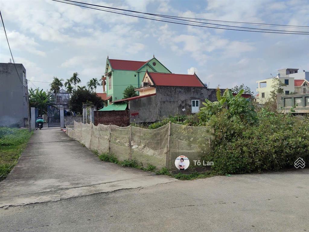 Bán gấp lô góc khu chung cư bính nằm trên trục đường đấu giá bái ngoài giảm 400tr cho kh sang tên