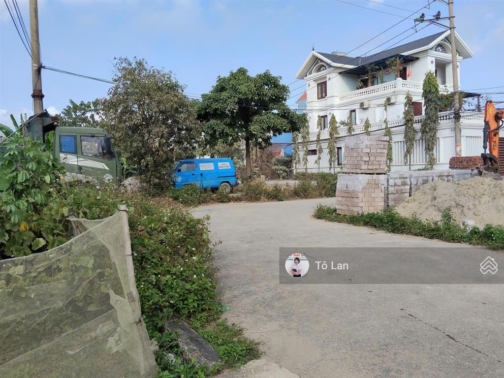 Bán gấp lô góc khu chung cư bính nằm trên trục đường đấu giá bái ngoài giảm 400tr cho kh sang tên