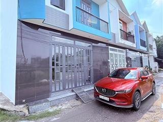 Tôi chính chủ kẹt tiền cần bán gấp căn nhà góc 2 mặt tiền giá nhận nhà (bao giấy tờ)