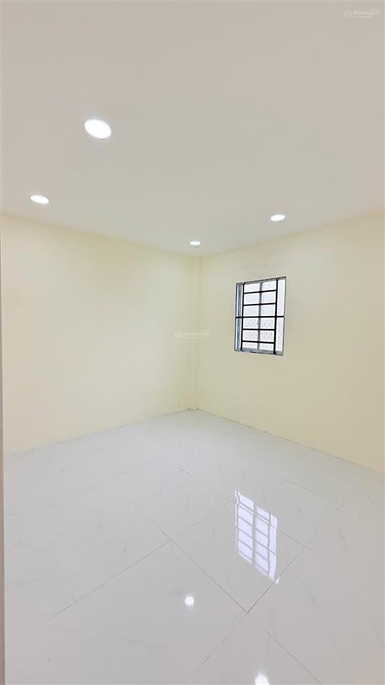 Cần tiền bán gấp 820tr nhà trệt lững 4x15 xuân thới sơn hóc môn