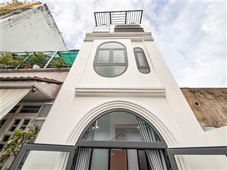 Nhà bán gần khu vực san phan xích long cụ thể đường nguyễn lâm, phường gia định hẻm xe hơi !!!!
