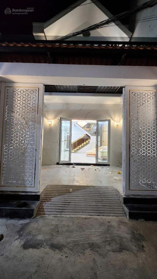 Bán nhà 121m2 tại xã nhà bè, 0933 573 *** gặp ti để xem nhà và tl với chủ