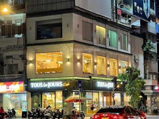 Rẻ quá ! bán tòa nhà ngay khách sạn pullman, mt trần hưng đạo, q1. 5x18m 4 tầng tm hđt 80tr 28 tỷ