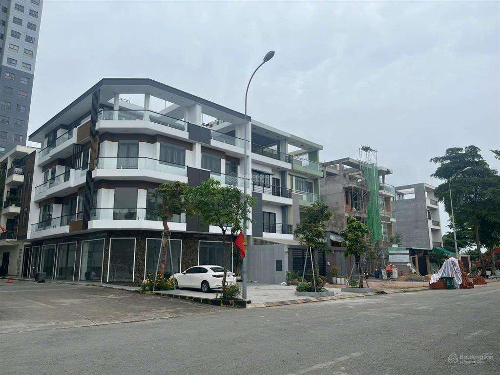 Đất mặt tiền đường 20m đối diện năm lửa 18, khu dân cư coopmart chung cư sài gòn avenue tam bình