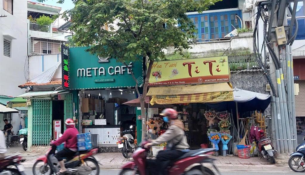 Cần tiền bán nhanh mt trần huy liệu pn  dt 10.5x16m  xd hầm 7 tầng  hdt 70tr/th  giá 28 tỷ