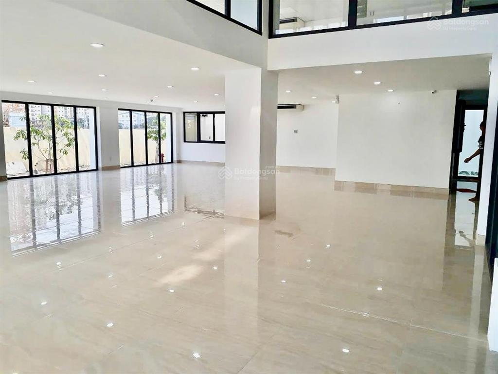 Văn phòng 280m2 sieu đẹp, cao thắng  gần đh hoa sen, giá cực sốc! chỉ 68tr/th 0919 167 ***