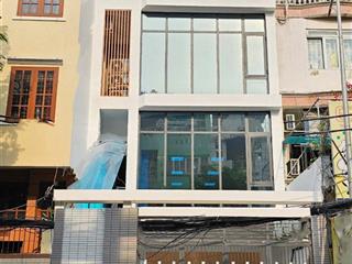 Văn phòng góc hai bà trưng, quận 1  sẵn nội thất ngay hồ con rùa. giá 80tr/220m  0919 167 ***