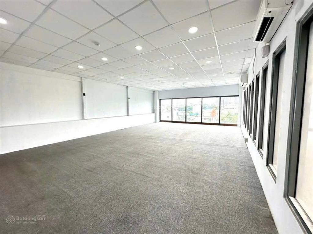 Văn phòng 8.000m hàm nghi, bến nghé, quận 1. diện tích 800m2, giá 160 triệu. (có tách nhỏ)