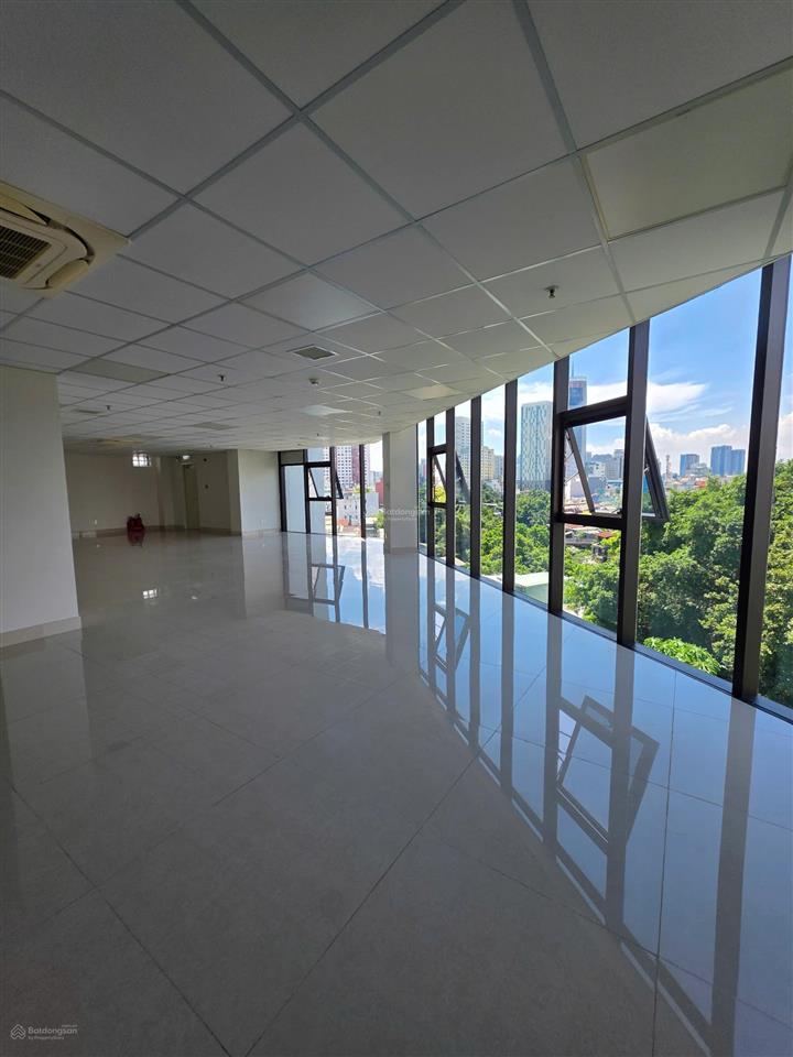 Văn phòng mt lý tự trọng, q1 giá tốt chỉ 40tr/180m2, gần ga metro bến thành,  ngay 0919 167 ***