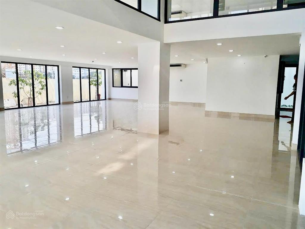 Hot! office đường ba tháng hai, quận 10, giá ưu đãi 60 triệu/tháng, diện tích 380m2