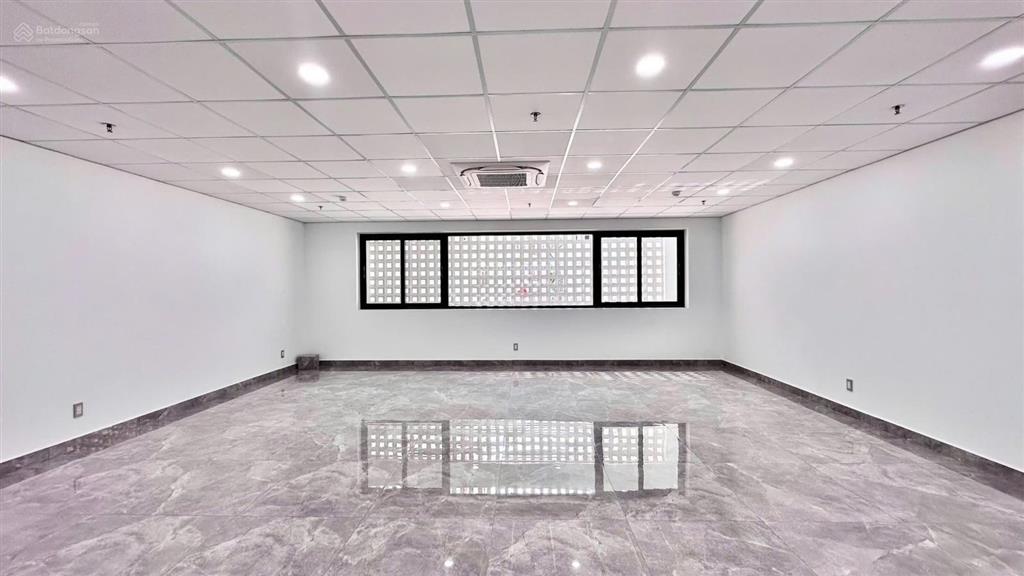 Office nguyễn văn trỗi, phú nhuận, giá tốt 80tr/tháng, dt 300m2, là cửa ngõ sân bay tsn
