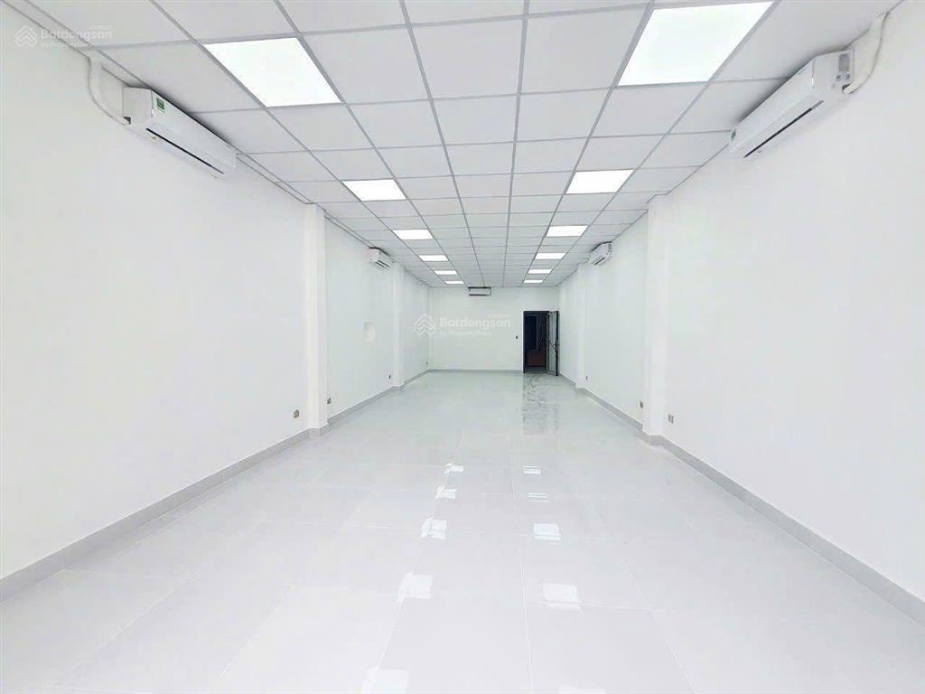 Sàn văn phòng sư vạn hạnh, gần vạn hạnh mall, quận 10. diện tích từ 150m2, giá thuê 35 triệu/tháng