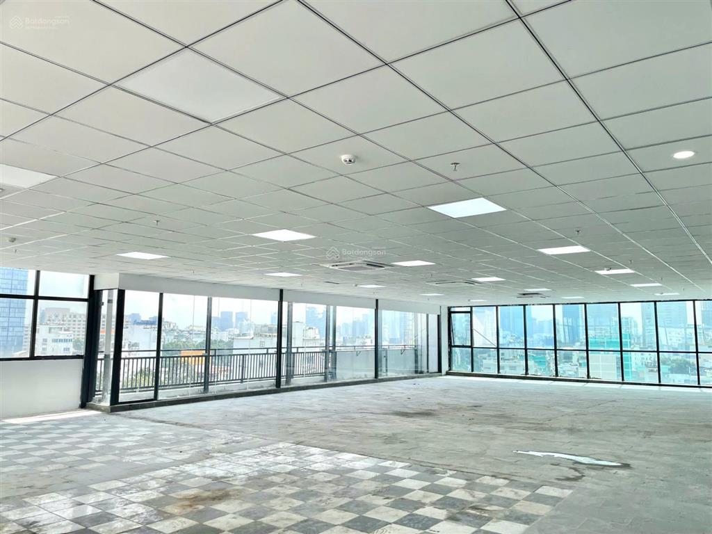 Building vip mặt tiền đề thám, quận 1 gần bến thành market  giá tốt 45tr/tháng  0919 167 ***