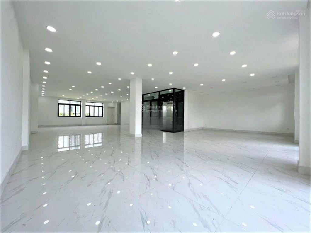 Building mt vip sang trọng nguyễn đình chiểu, q3 chỉ 110tr/490m2 nhiều ưu đãi, vị trí đắc địa dễ kd