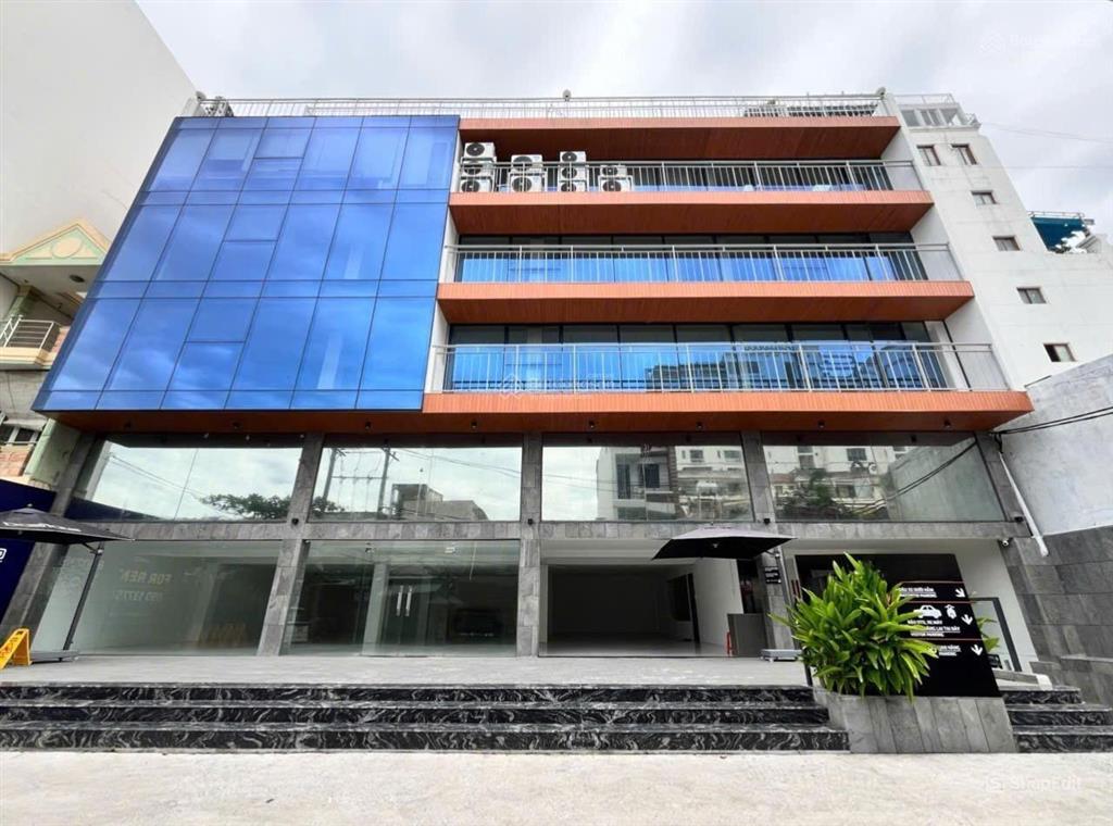 Building mt bến vân đồn, q4, vị trí vàng đối diện q1, ưu đãi chỉ 130tr/ 490m2,  ngay 0919 167 ***