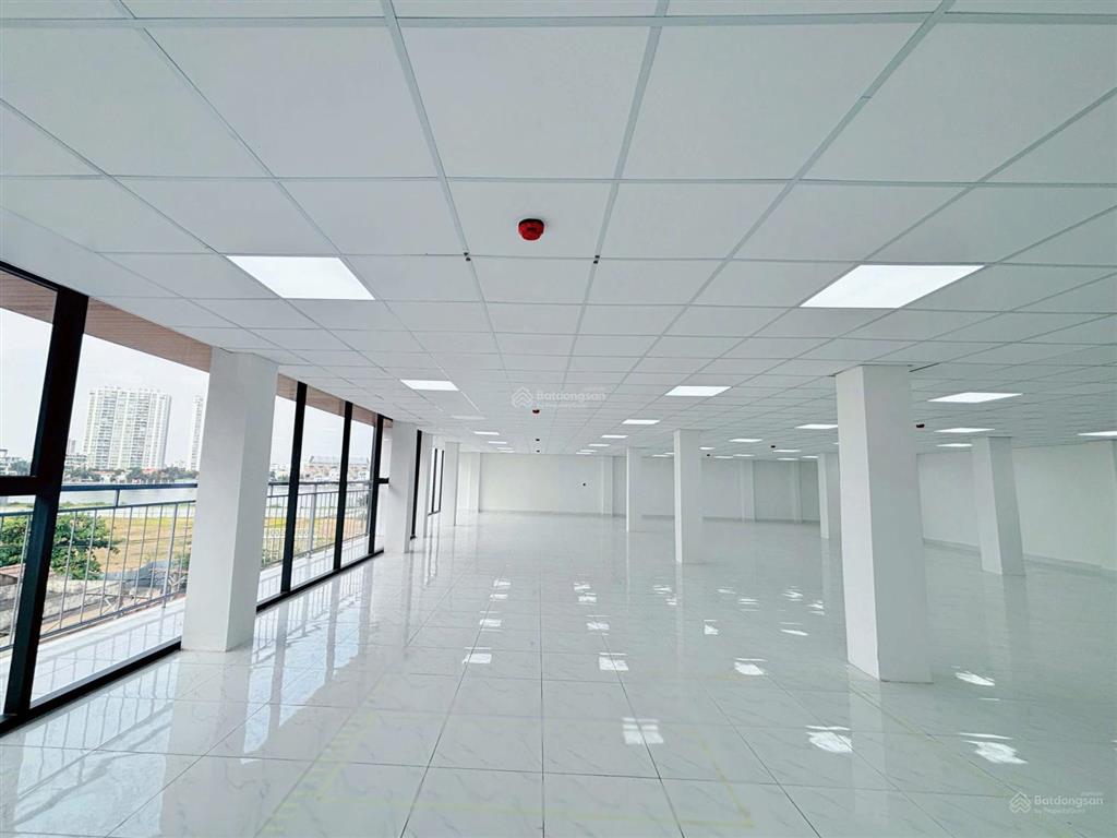 Cho thuê vp lý tự trọng q1 sẵn nội thất, vị trí đắt giá, chỉ từ 85 triệu/th/290m2 gần chợ bến thành