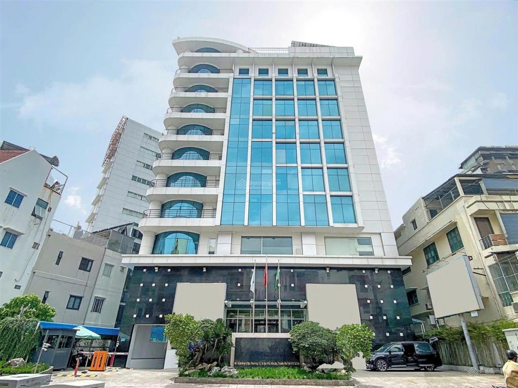 Ngay sân bay có building 2mt hoàng văn thụ, tân bình, dt vuông 170m. giá 45tr tell 0919 167 ***