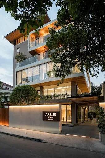 Mặt tiền cư xá lữ gia, khu trường đua phú thọ, quận 11. diện tích 20x30m, trệt 3 lầu. giá 130 triệu