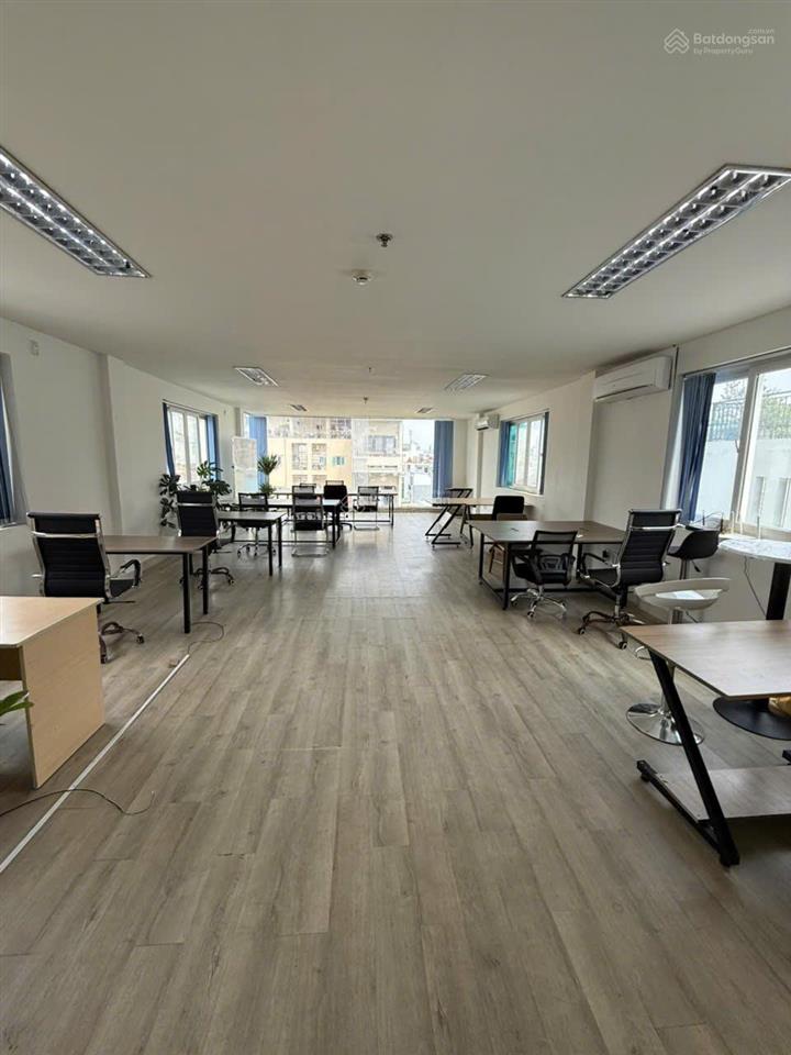 Building phổ quang, phường tân bình! diện tích 10x20m, hầm 5 tầng, pccc, giá thuê 130 triệu/tháng