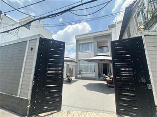 Bán đất tặng nhà biệt thự 270m2  gần trung tâm hóc môn  giá yêu thương 8 tỷ