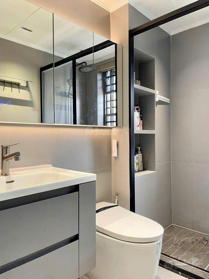 Chính chủ cần bán gấp căn 3pn dt 112m2 mã căn 08b chung cư bluegem giá 6 tỷ 9 bao phí sang tên