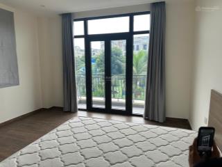 Cho thuê biệt thự vinhomes ocean park 2, 7 triệu/th, 70m2, ngõ vào rộng rãi