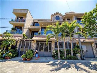 Siêu rẻ! biệt thự khu trần não q2, dt 10x17, vuông vức 3 tầng khu an ninh sẵn nội thất giá 33,5 tỷ