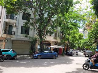 Độc đắc !cầu giấy hoàng quốc việt 110m 9 tầng 8m mt lô góc ô tô thang máy. giá 45tỷ
