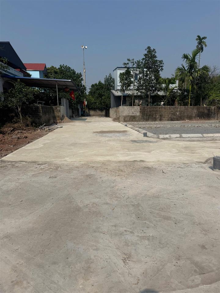 Bán đất 89.8m² giá chỉ 950 triệu tại xã hồng quang, ứng hòa  đường rộng, sổ sẵn