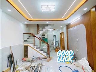 Tôi chuyển công tác bán gấp nhà gần 40m2 shr thổ cư lầu đúc 2 tấm gần khu tên lửa giá 2t3 còn tl