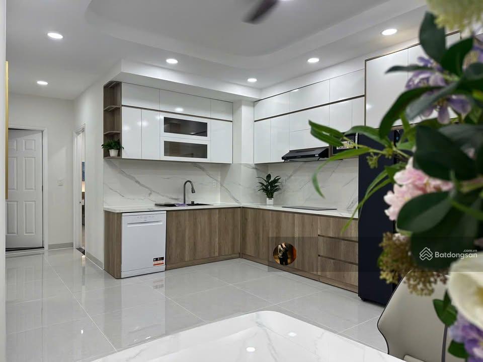 Bán nhanh giúp chủ nhà căn hộ topaz city, q8 dt 70m2 2pn/2wc, full nt  shr!