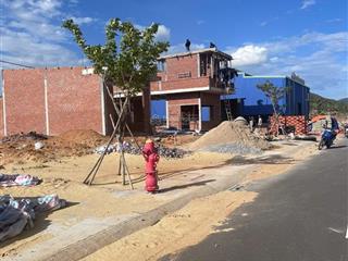 Bán chính chủ lô 200m2 đường 16m ngay kcn vsip bình định. ký công chứng ngay