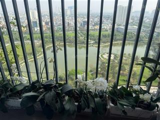 Cần bán nhanh ch 2pn toà n01t4 phú mỹ complex kđt ngoại giao đoàn view hồ cực đẹp