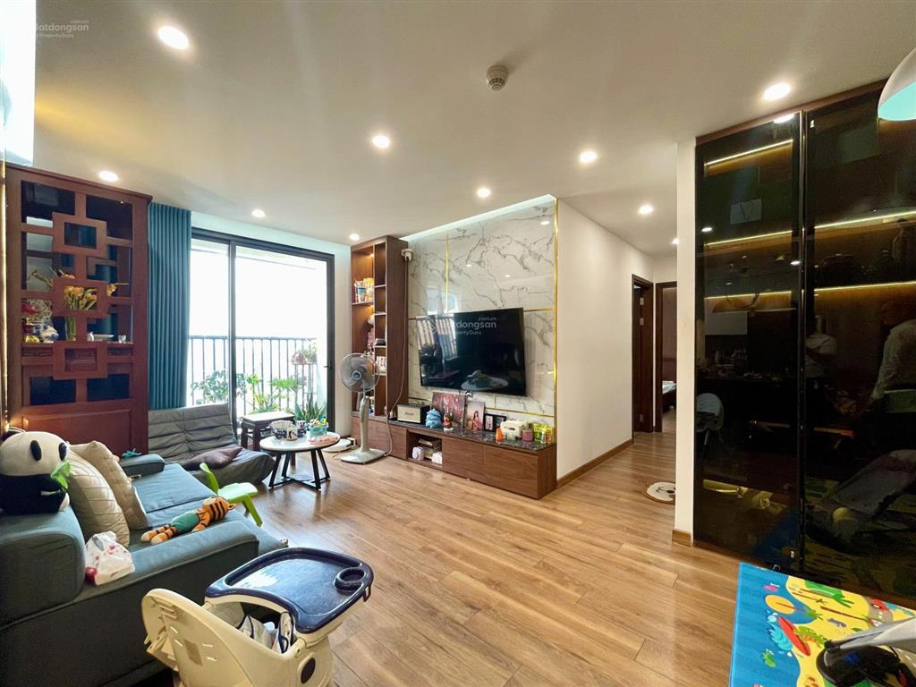 Em sẵn 2 căn 87m2 tầng trung view đẹp toà nhà 6th element cần bán !