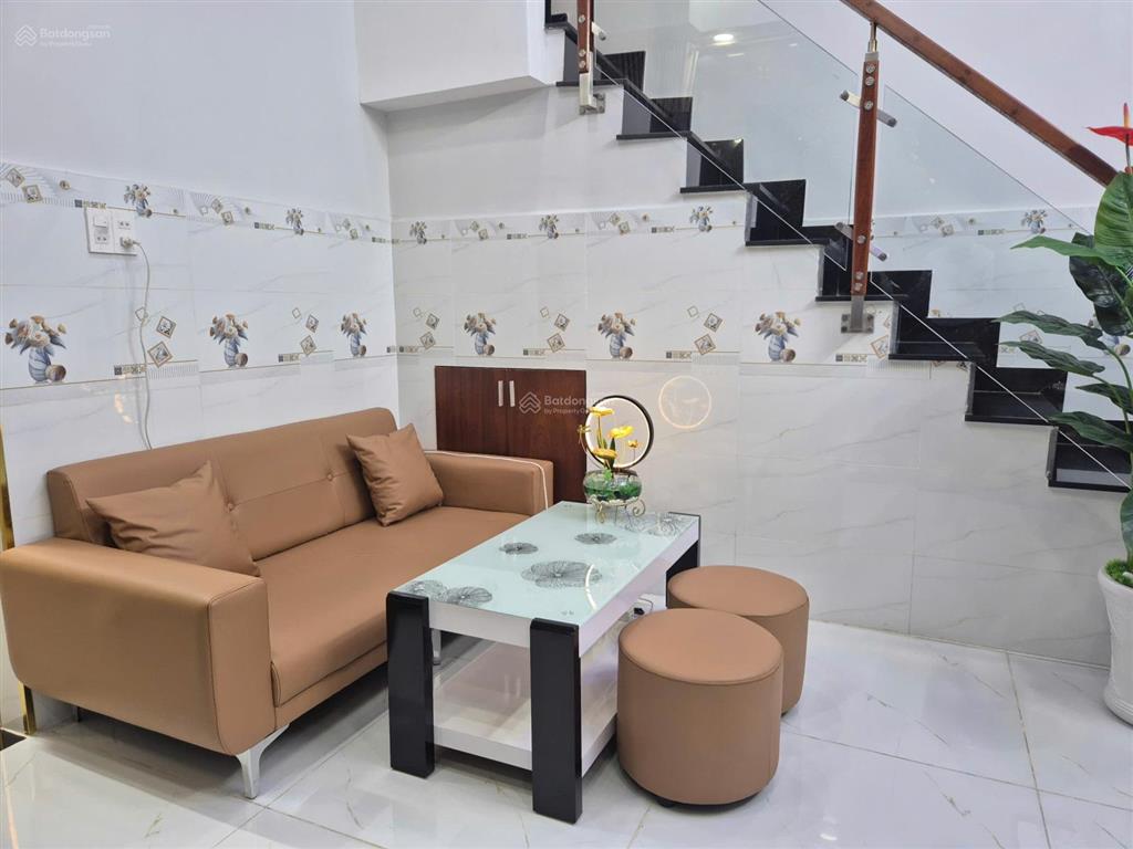 Nhà nhỏ 1 trệt 1 lầu, mới đẹp hẻm thông nguyễn hồng đào, trường chinh, 21m2, 2 pn, p14, 3.65 tỷ tl