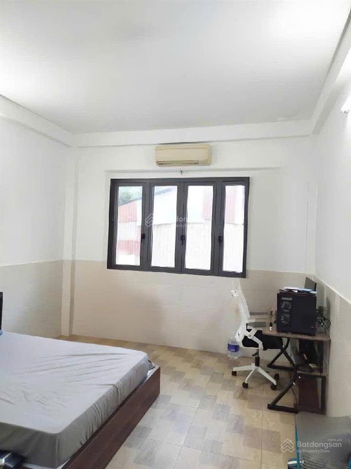 Nhà mặt tiền  kd  đt. đoàn hồng phước, q. tân phú. 4x30m, 3 tầng. giá 11.3 tỷ