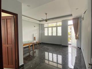 Nhà 1 trệt 3 lầu khu dân cư ngay global city. trệt trống suốt. 4 pn 4 wc